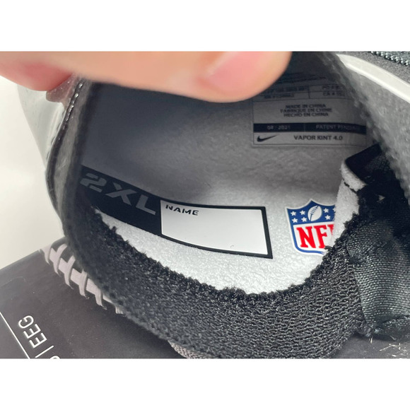 $74 Nike Vapor Knit Football Gloves Size XXL Black Magnigrip DM0057-091 Receiver - Picture 7 of 7